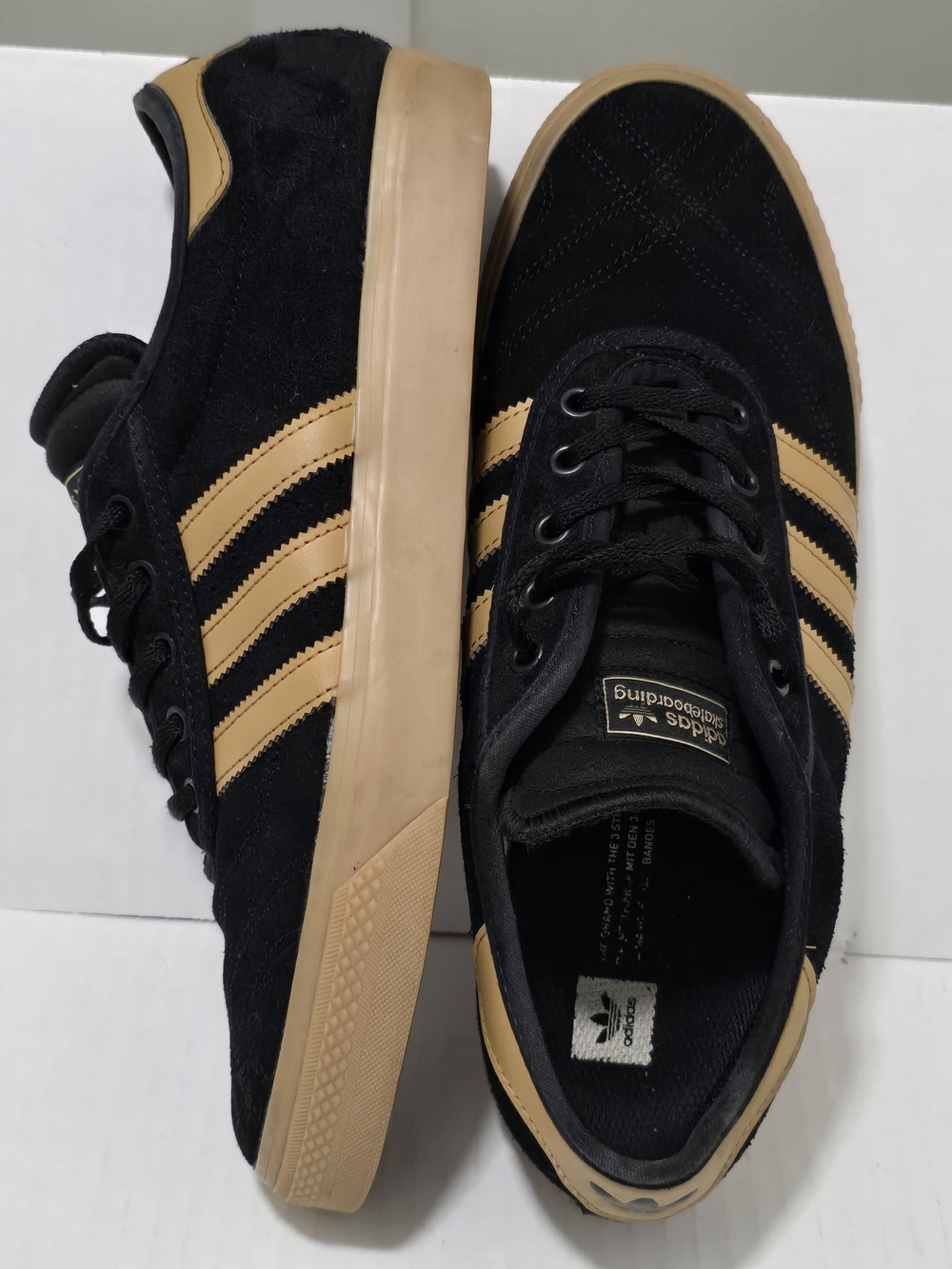 Adidas Adi-Ease Premiere Black Gold Gum Suede Skate Shoes Men's Size 11 EUC